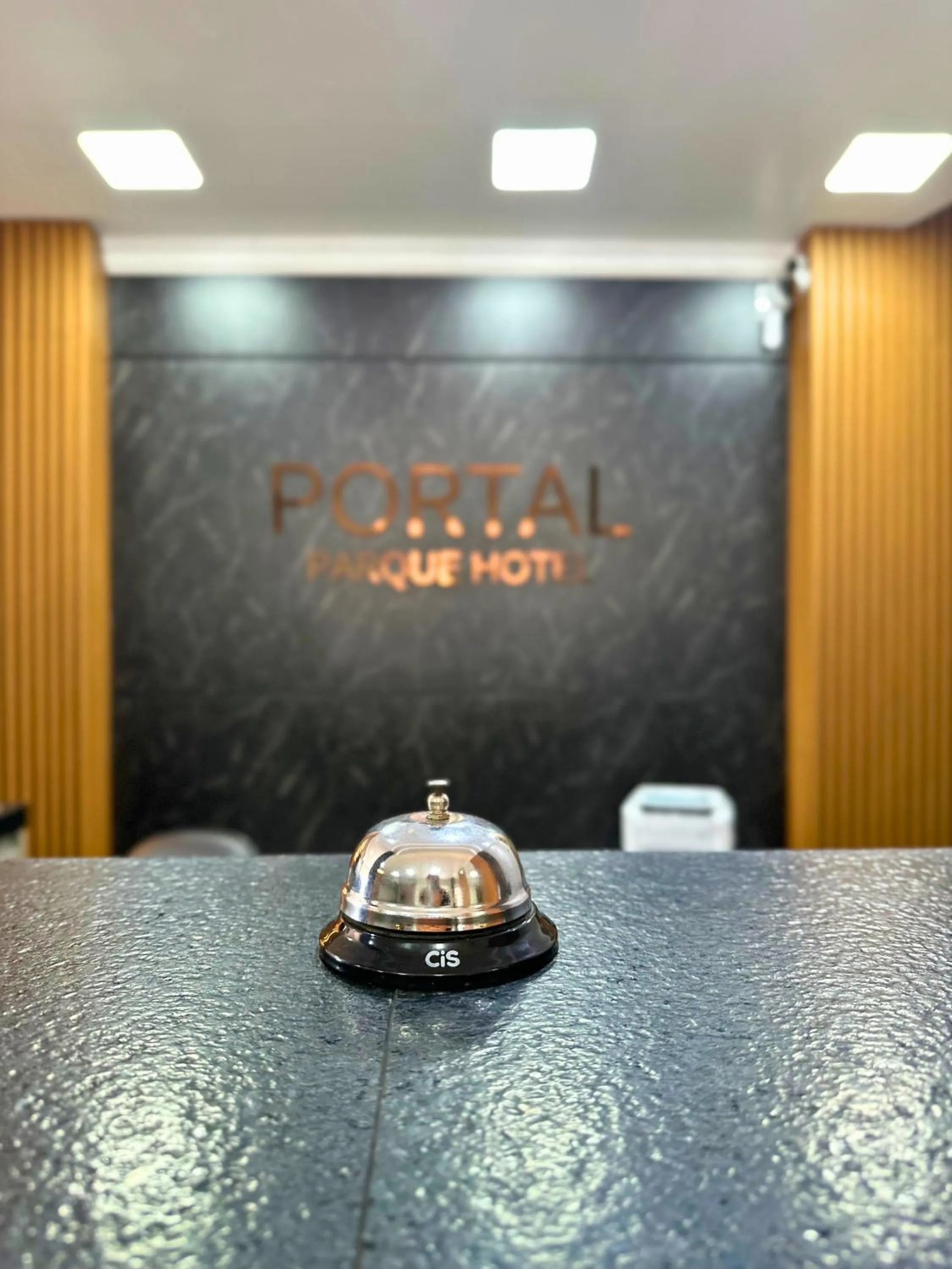 Lobby or reception in PORTAL PARQUE HOTEL