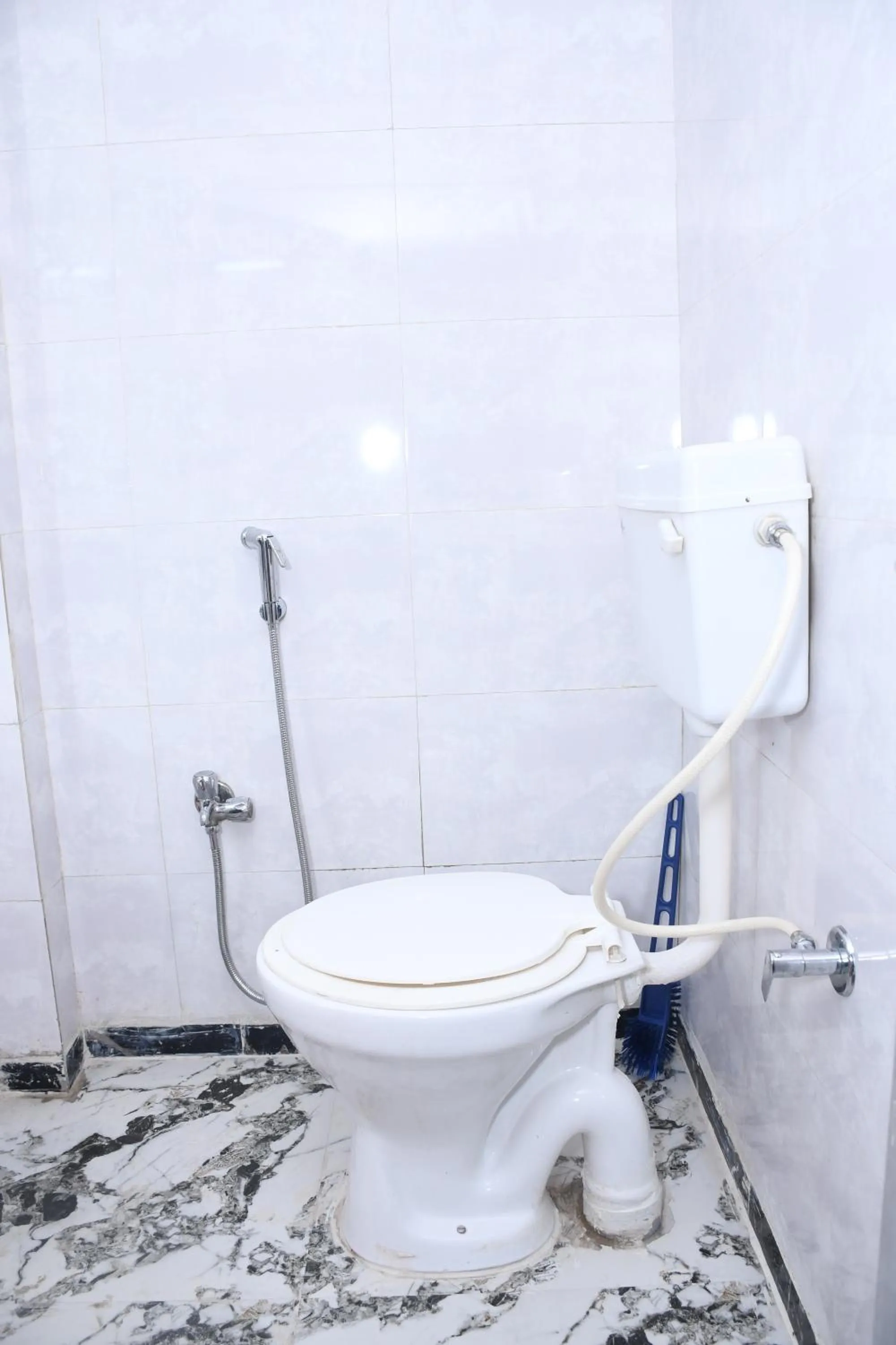 Toilet in Airport Cabin Stay Mumbai Near T2