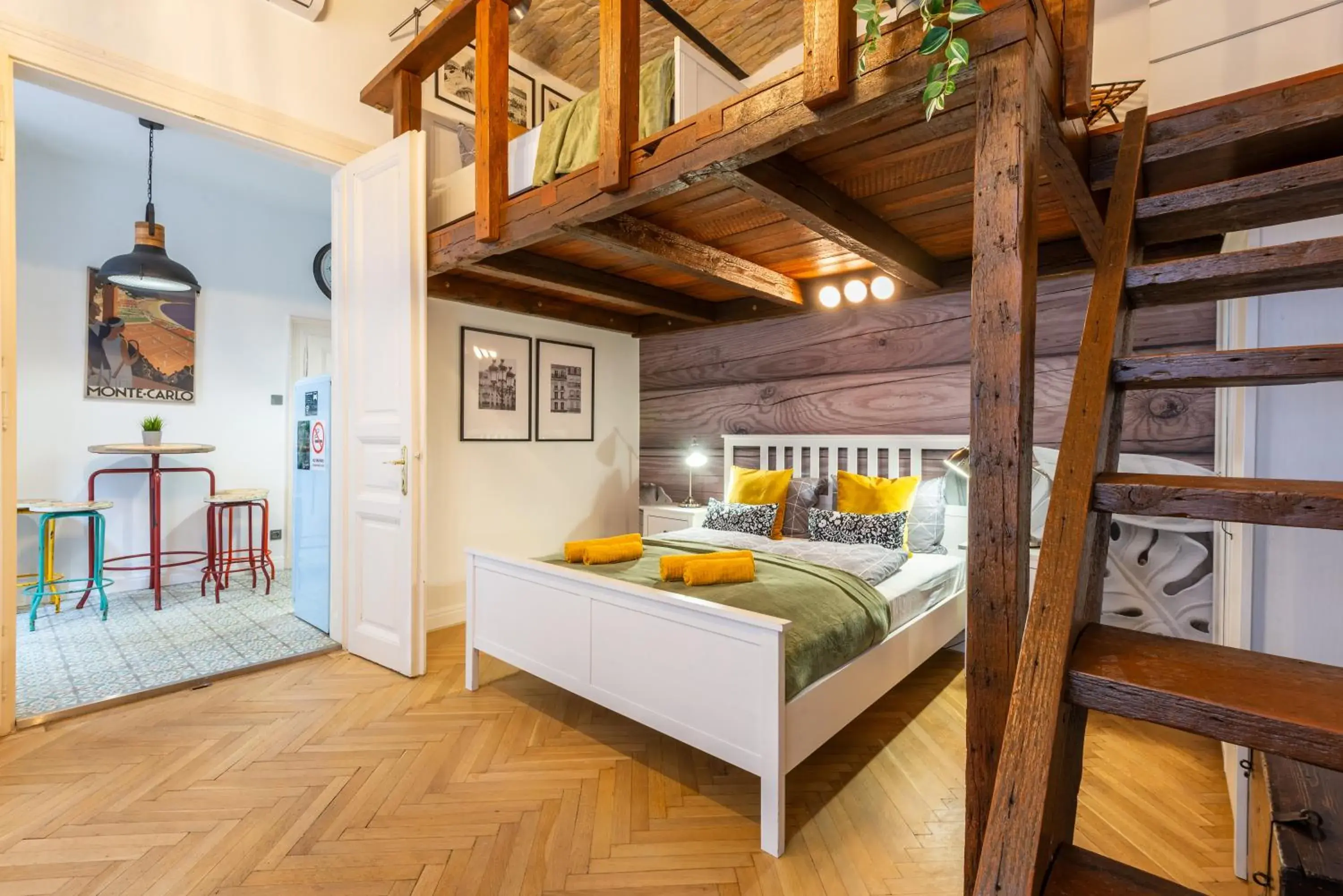 Standard Apartment in Budapest Holidays Courtyard Standard Apartment in Budapest Holidays Courtyard