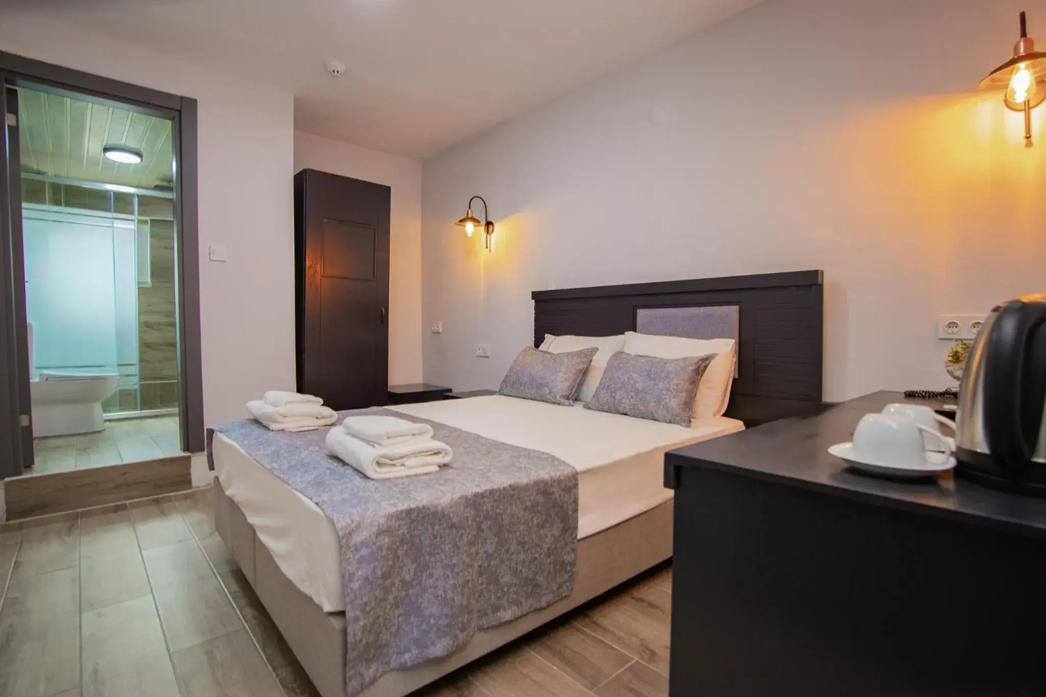 Economy Double Room in Hotel Le Marin Economy Double Room in Hotel Le Marin