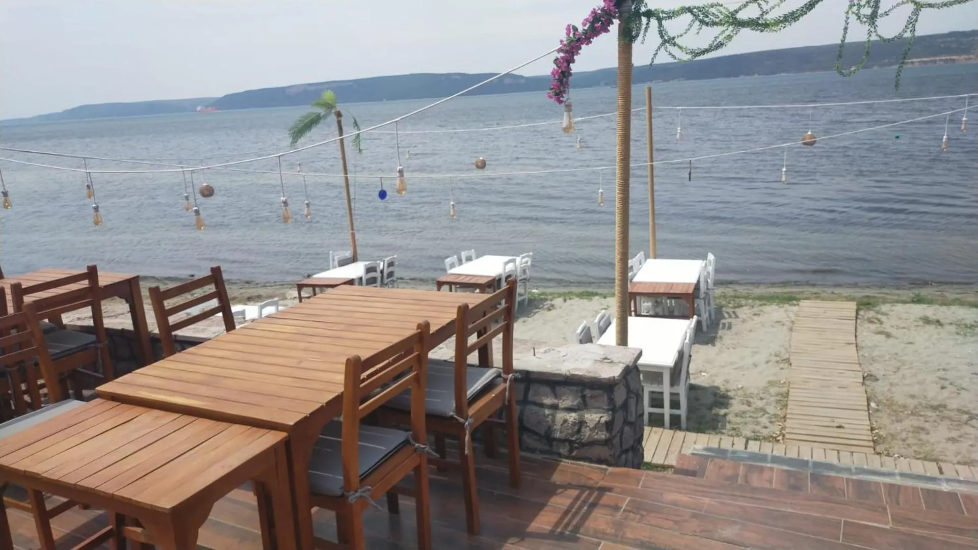 Restaurant/places to eat in Hotel Le Marin