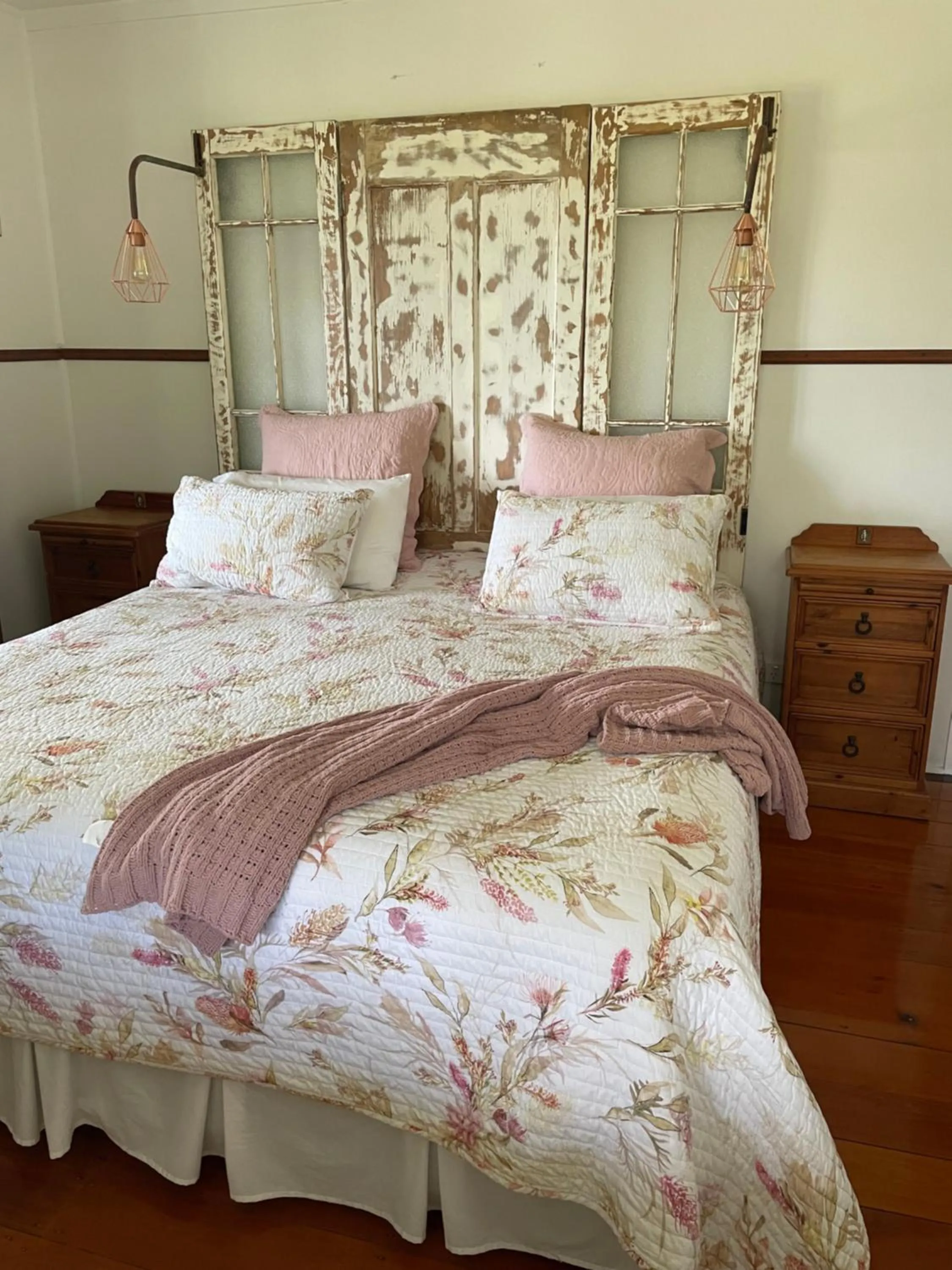 Bed in Noosa Hinterland Escape