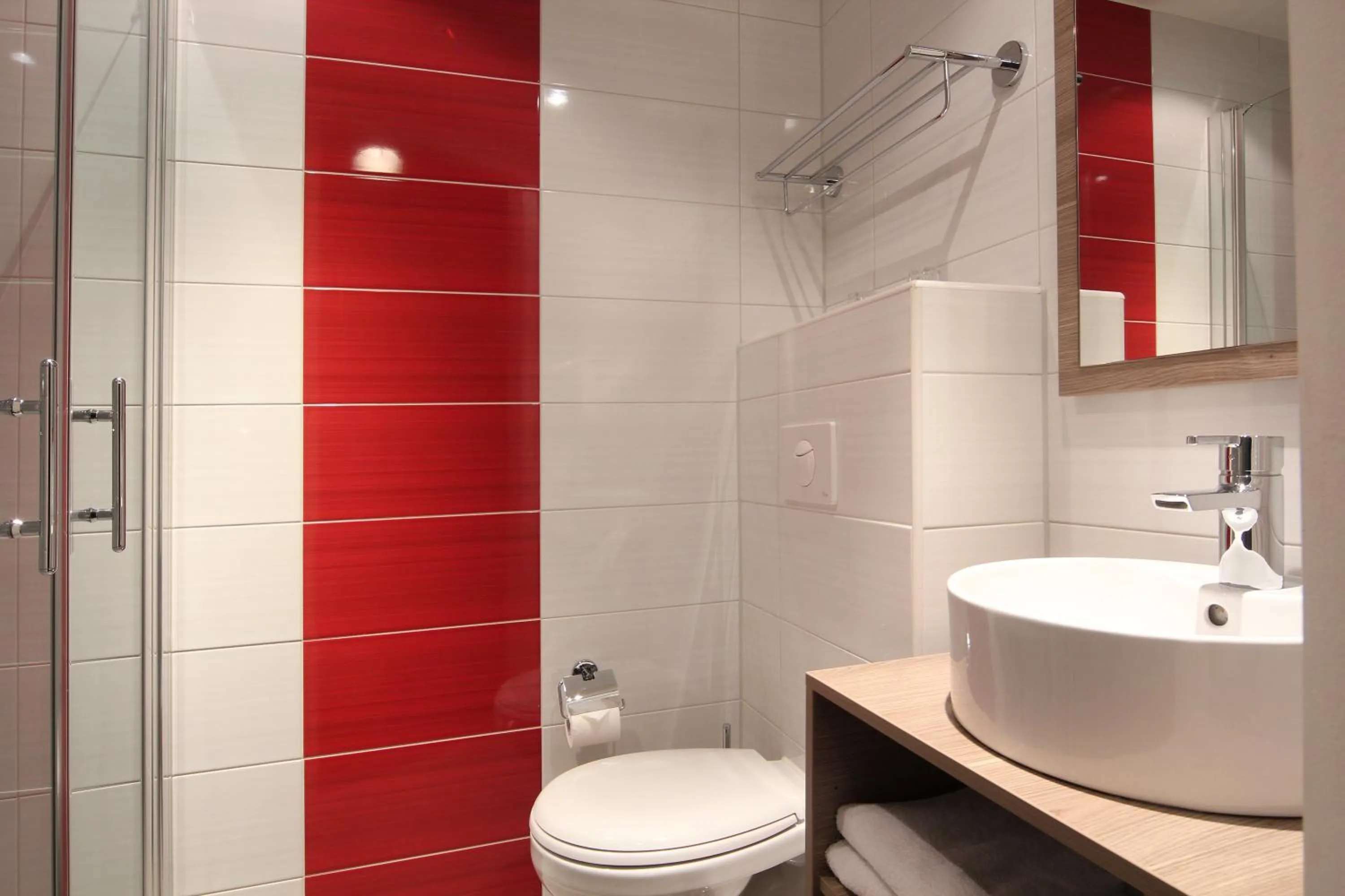 Bathroom in Grand Hotel Monopole