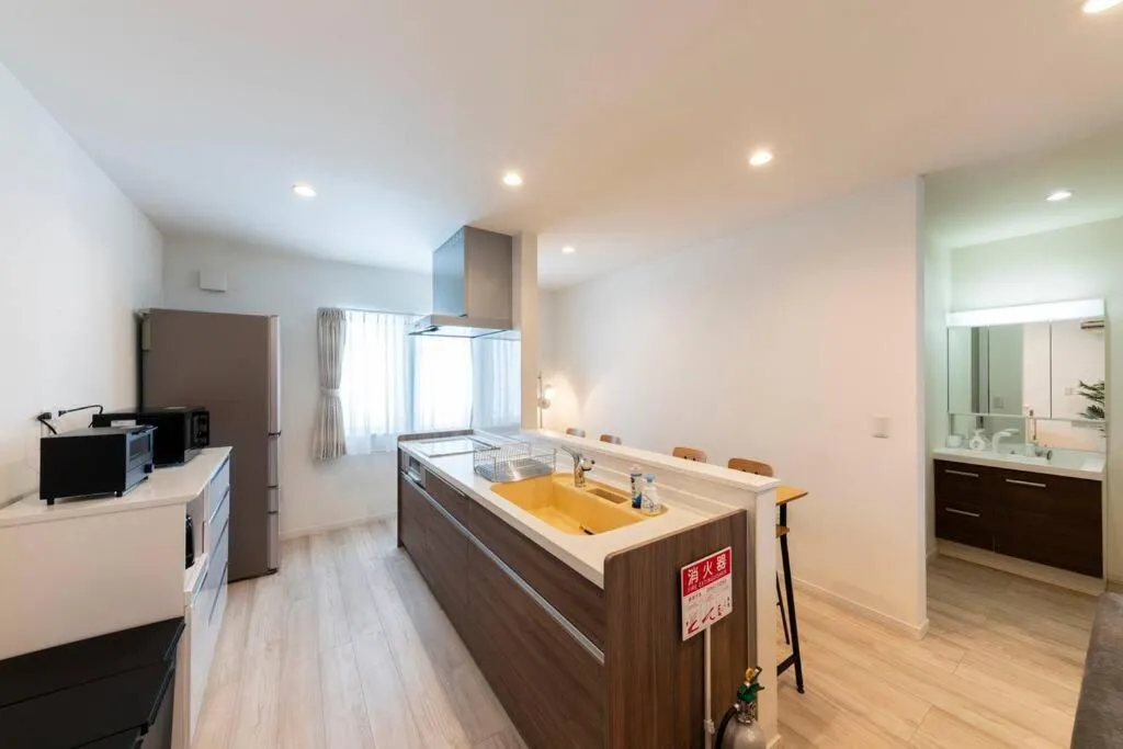 microwave in The Onyx Tomakomai