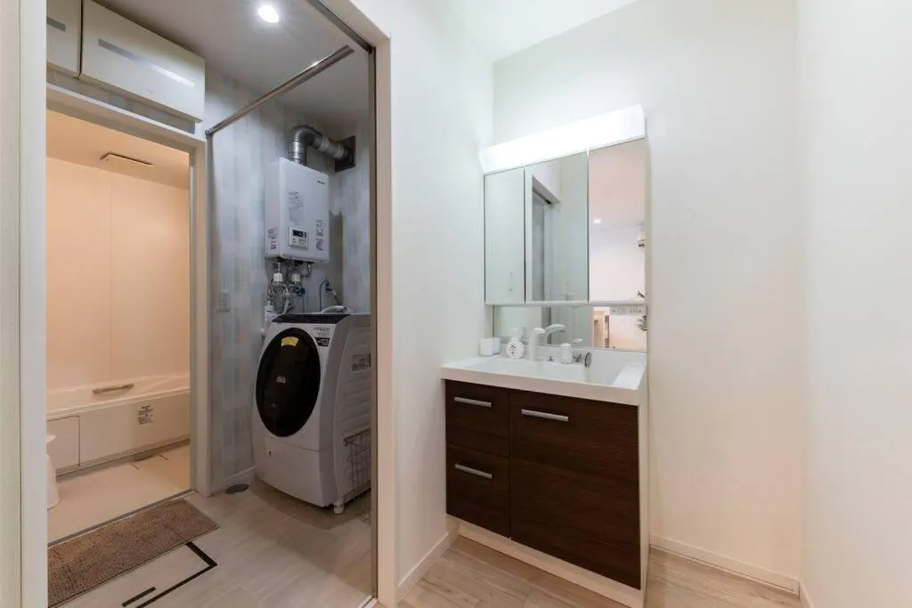 Shower in The Onyx Tomakomai