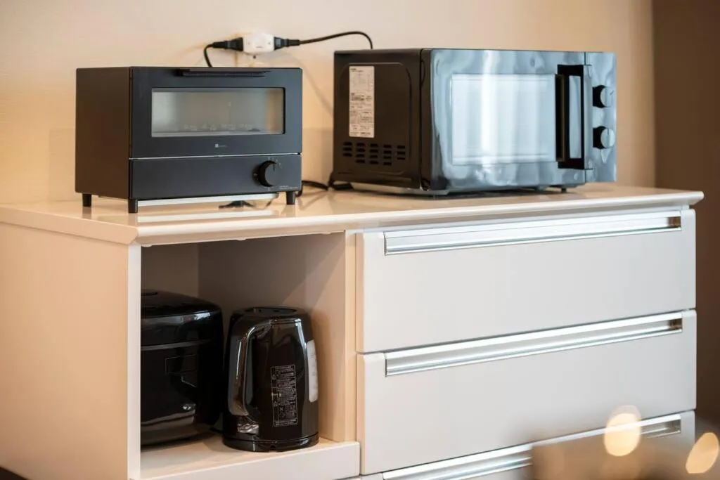 microwave in The Onyx Tomakomai