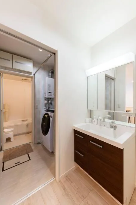 Shower in The Onyx Tomakomai
