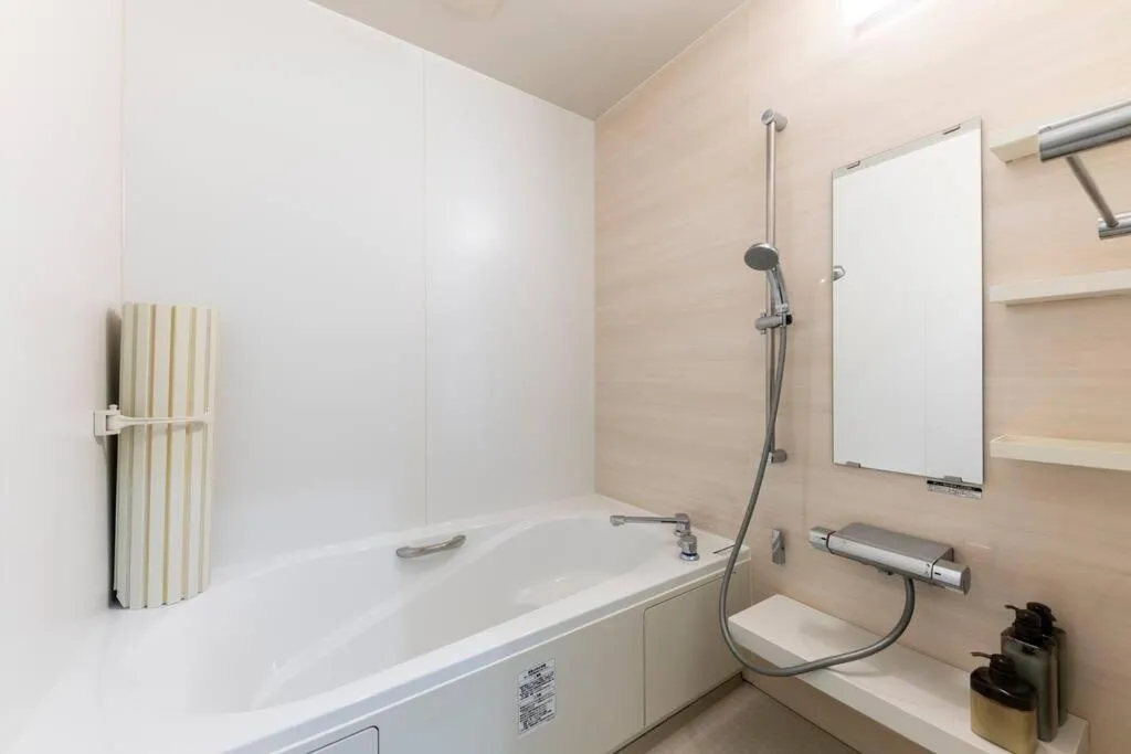 Shower in The Onyx Tomakomai