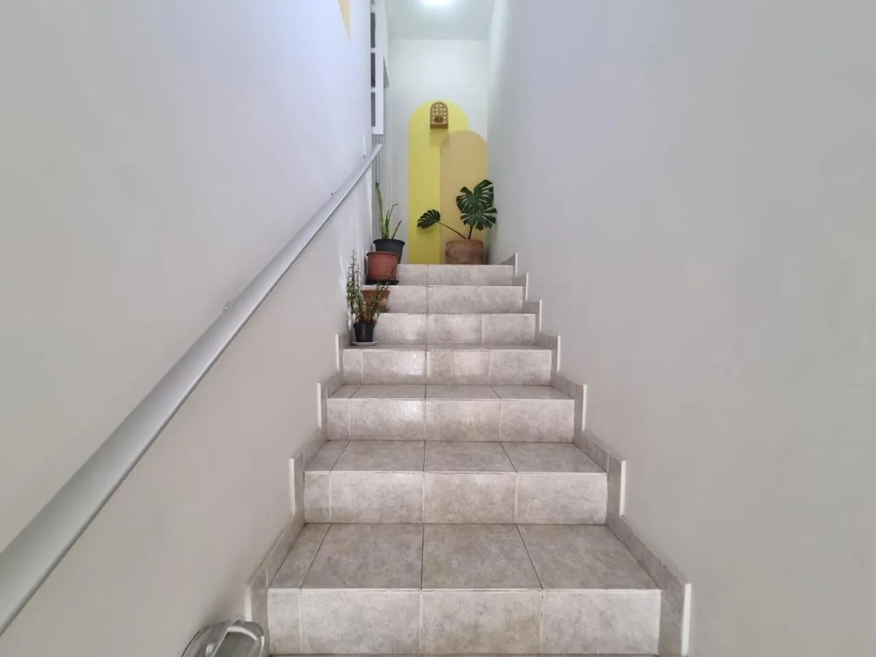 Property building in Espaço do acalanto- Quarto em apartamento compartilhado