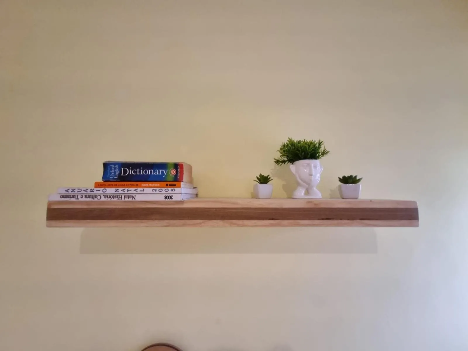 Library in Espaço do acalanto- Quarto em apartamento compartilhado