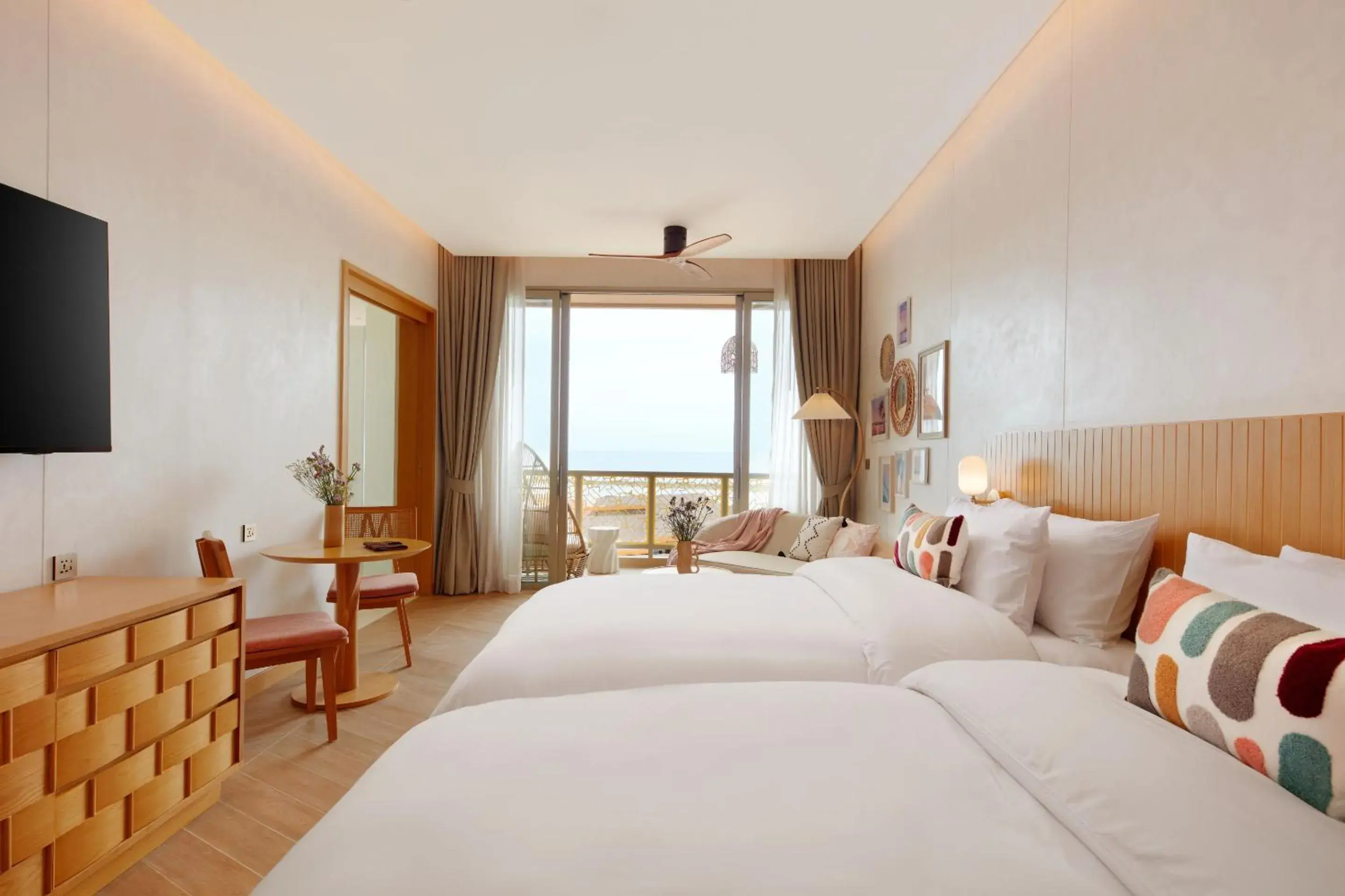 Deluxe Double or Twin Room with Sea View in Marasca Samui - Small Luxury Hotels of the World Deluxe Double or Twin Room with Sea View in Marasca Samui - Small Luxury Hotels of the World