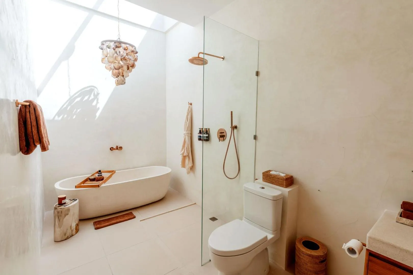 Shower in Villa Coconut Canggu