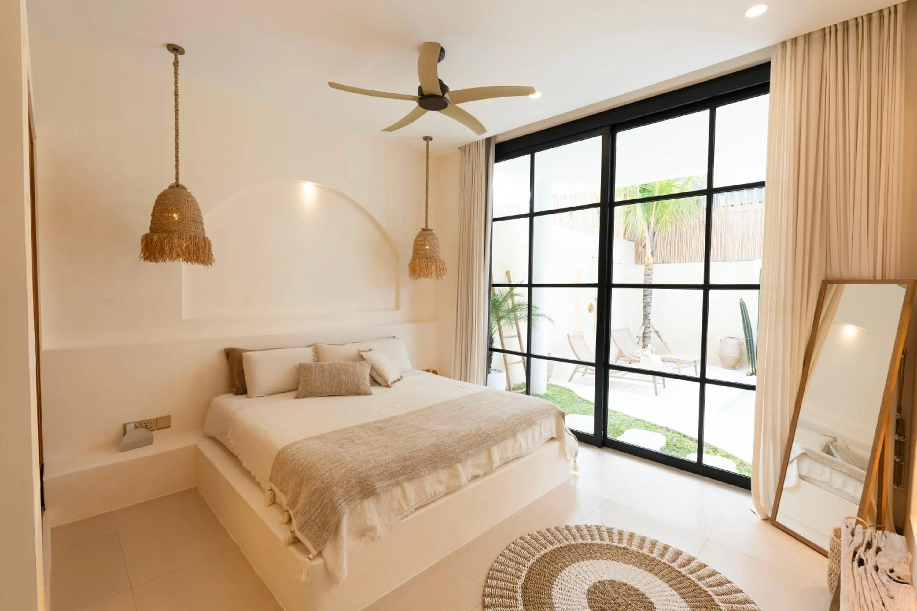 Bed in Villa Coconut Canggu