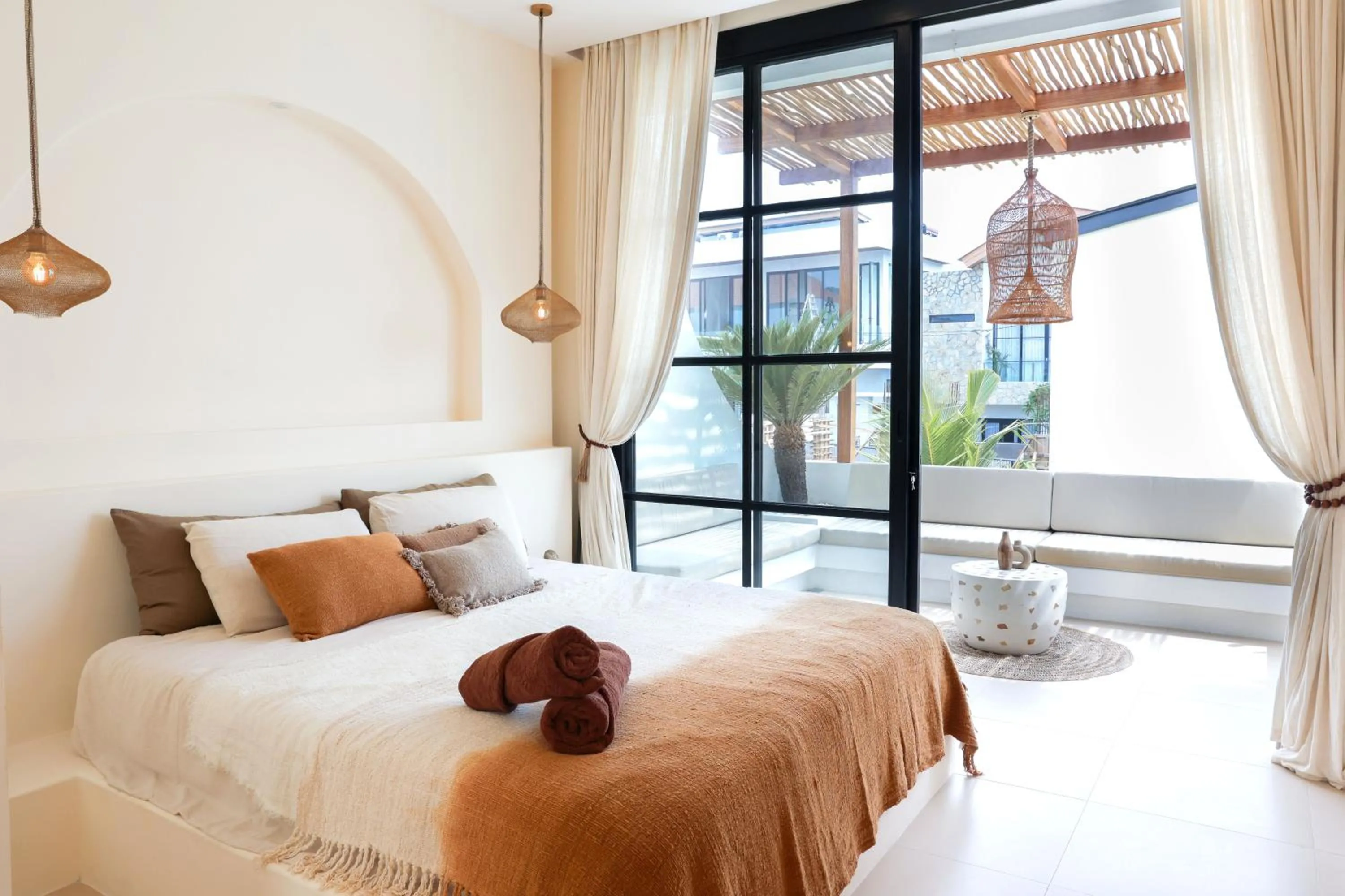 Bed in Villa Coconut Canggu