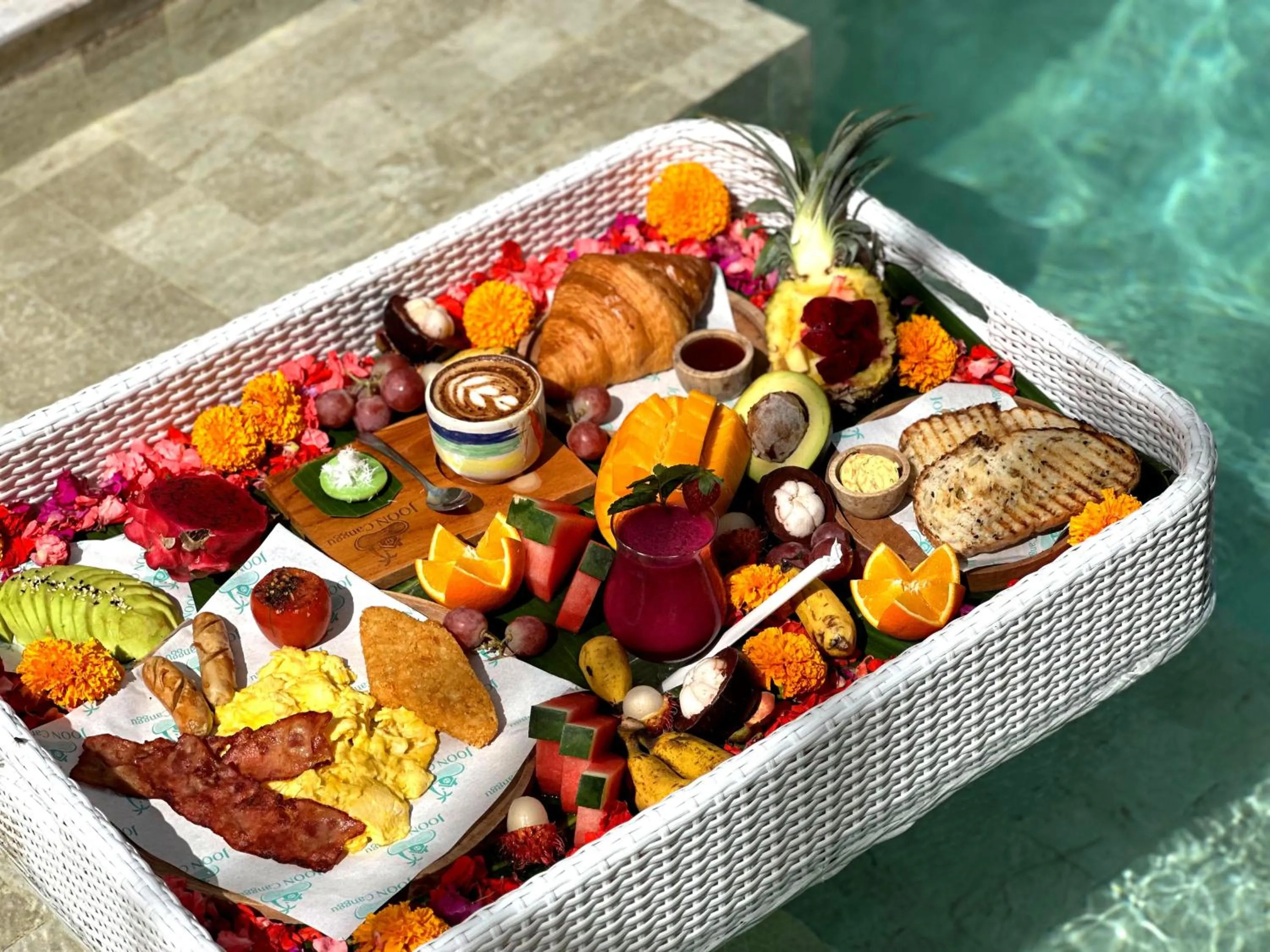 Swimming pool in Villa Coconut Canggu