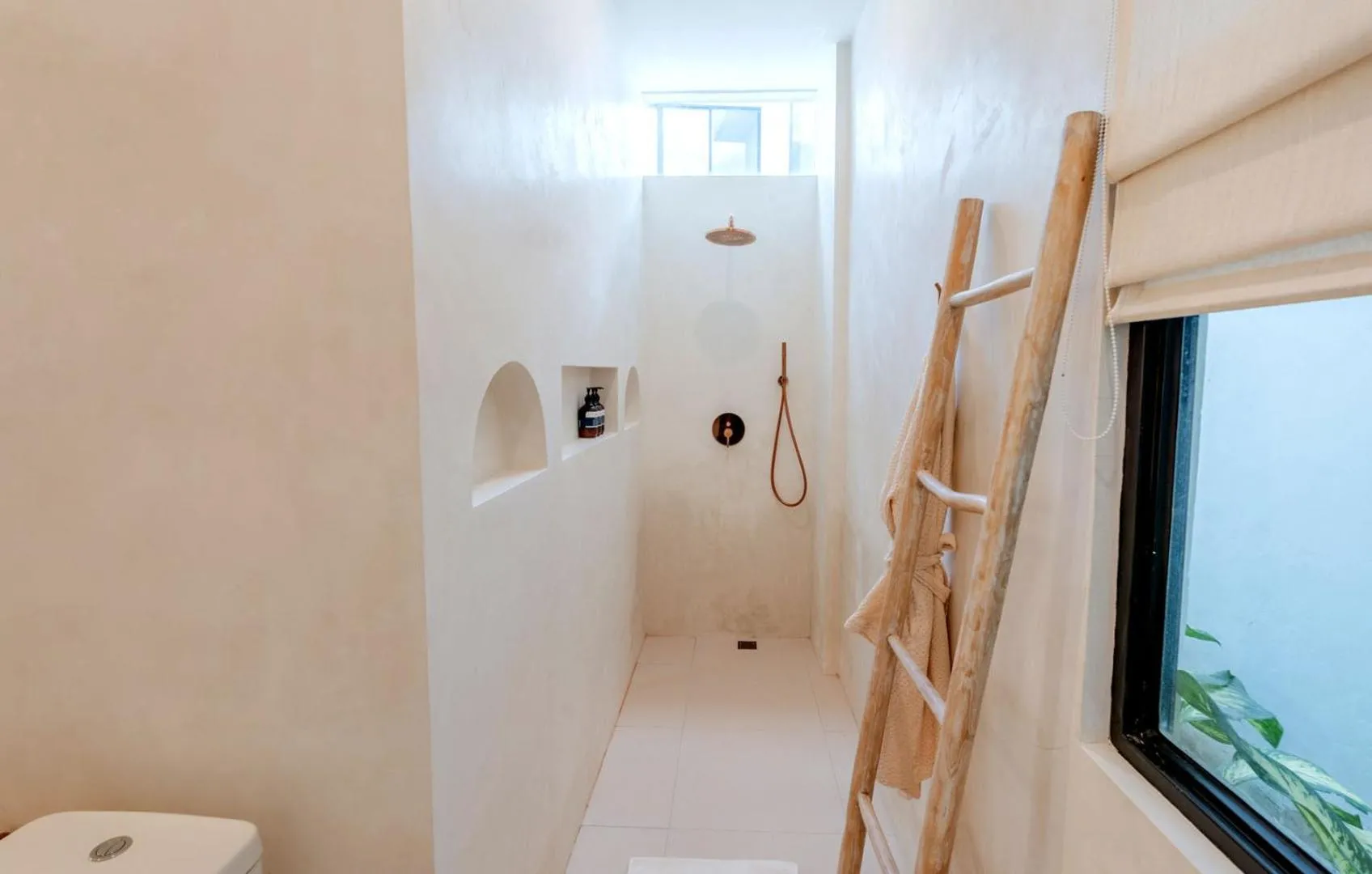 Shower in Villa Coconut Canggu