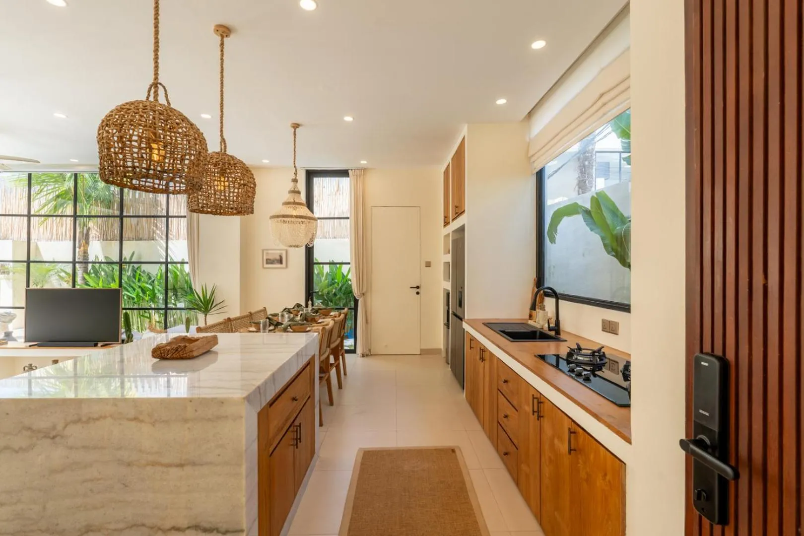 Kitchen or kitchenette in Villa Coconut Canggu