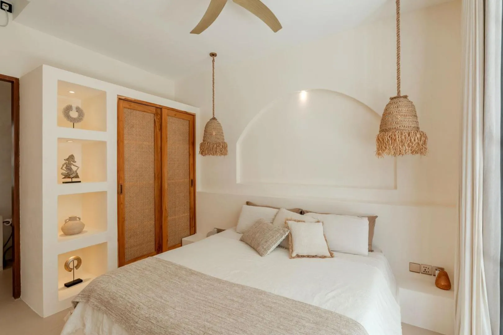 Bed in Villa Coconut Canggu