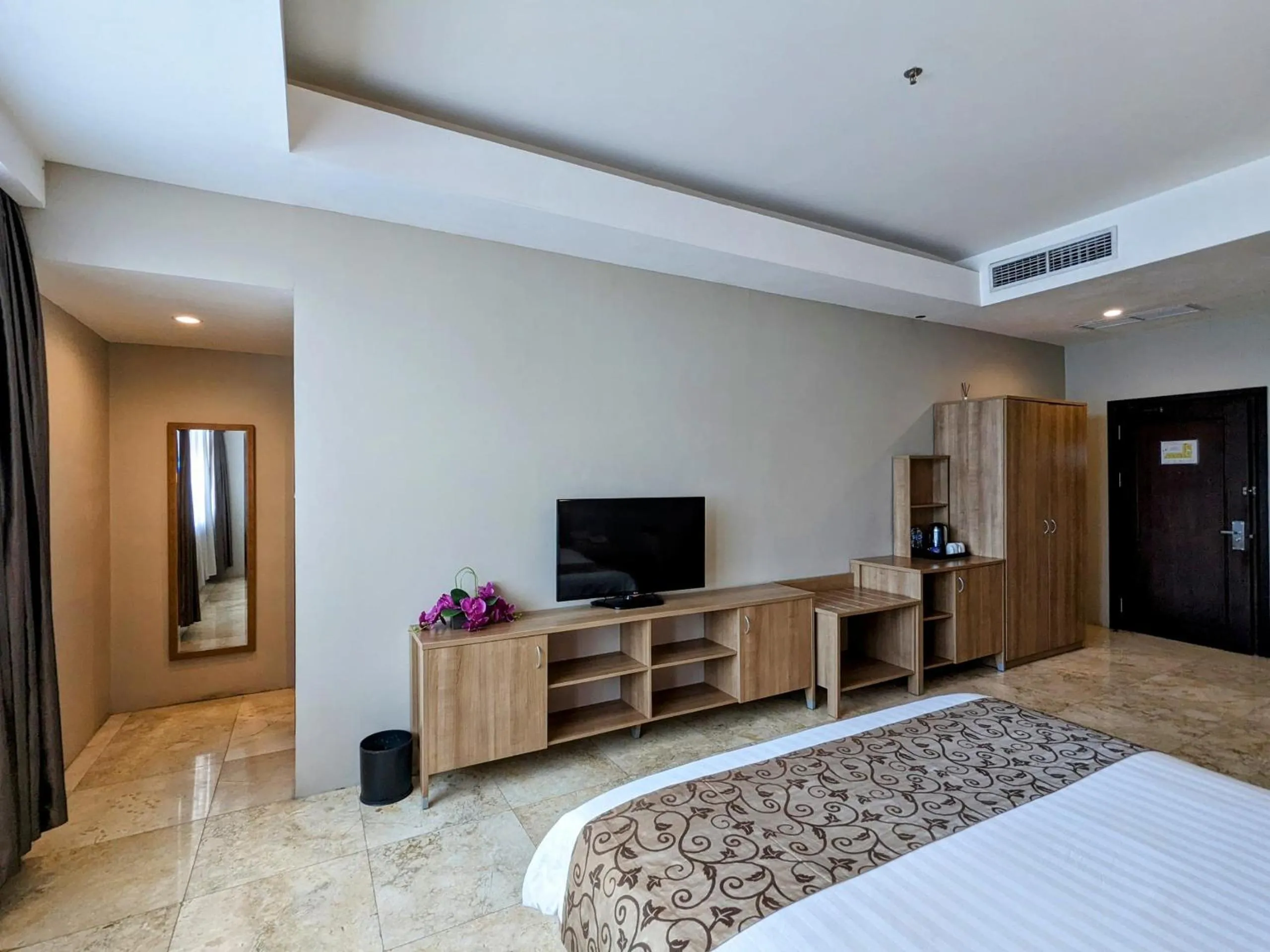 TV and multimedia in Grand Zuri Pematangsiantar