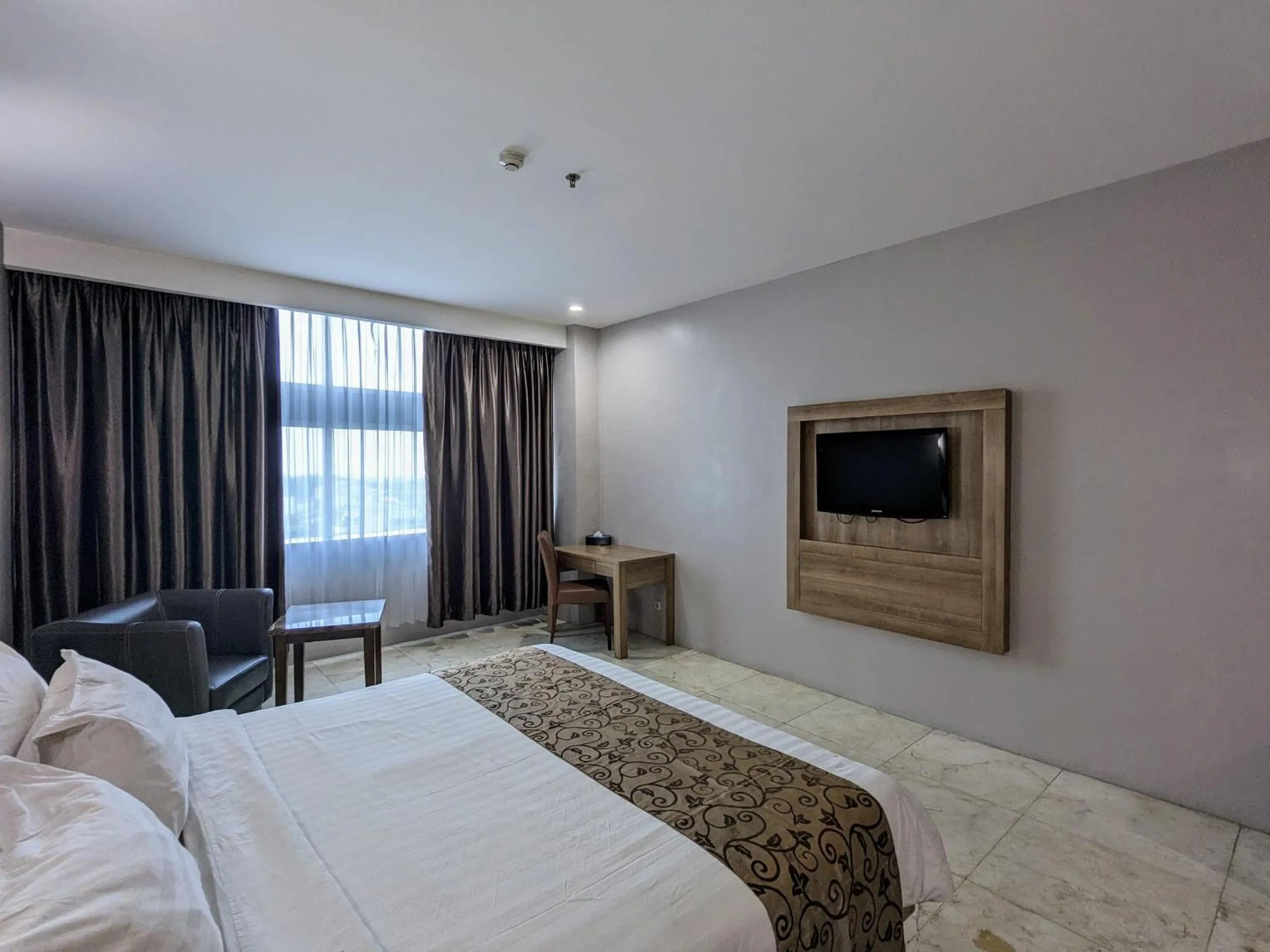 Bedroom, Bed in Horison Pematang Siantar