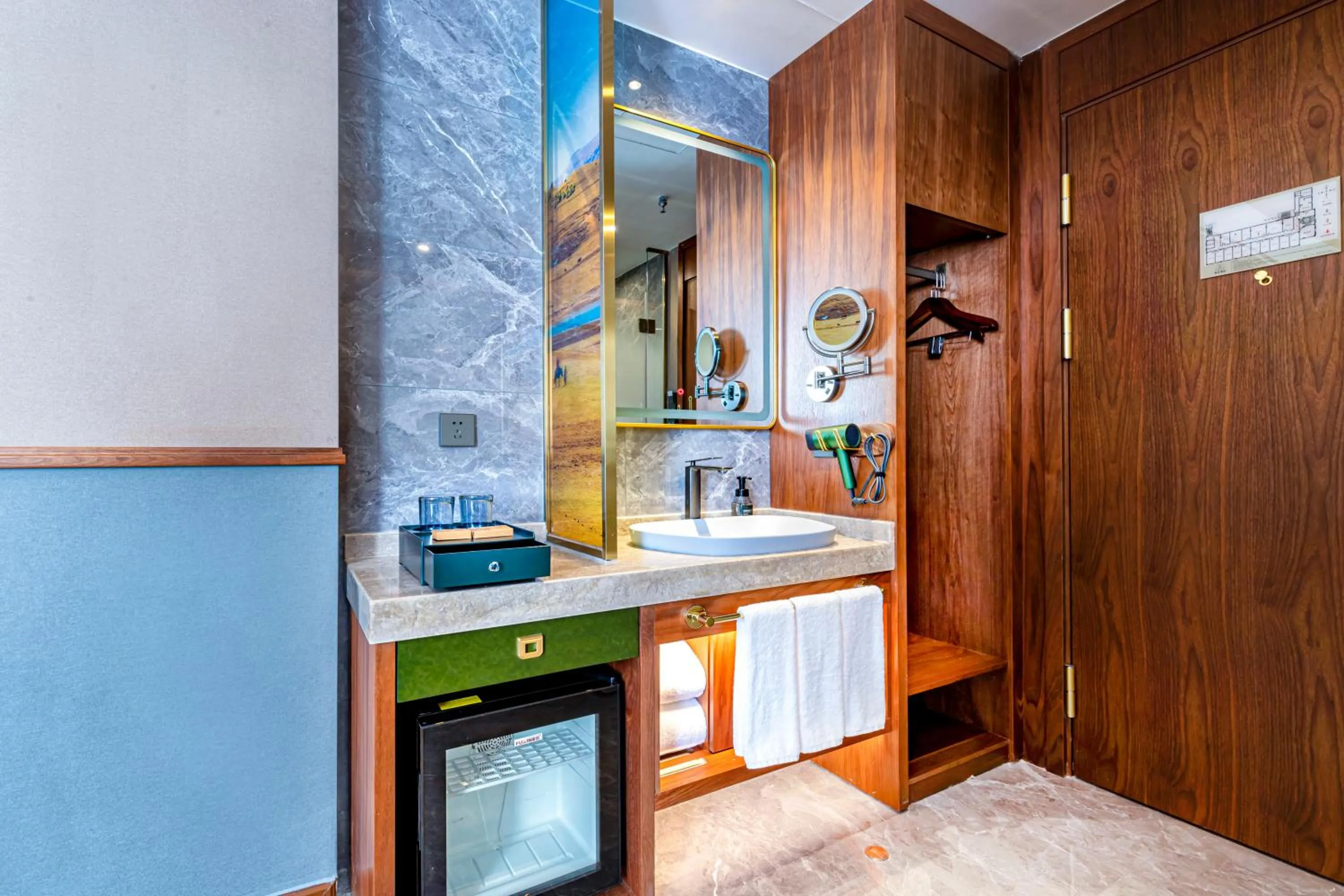 minibar in Nostalgia S Hotel Kunming Old Street