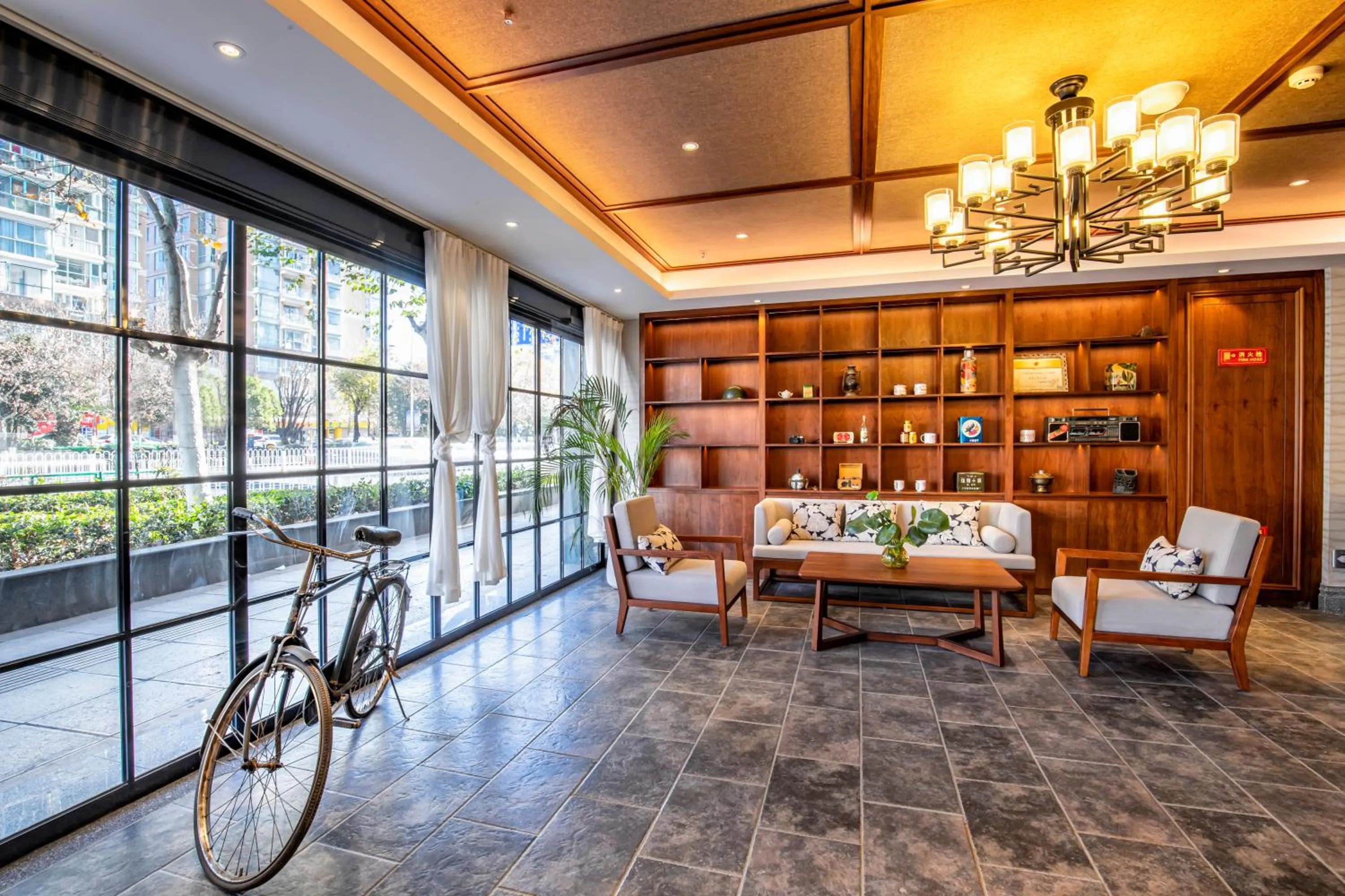 Seating area in Nostalgia S Hotel Kunming Old Street