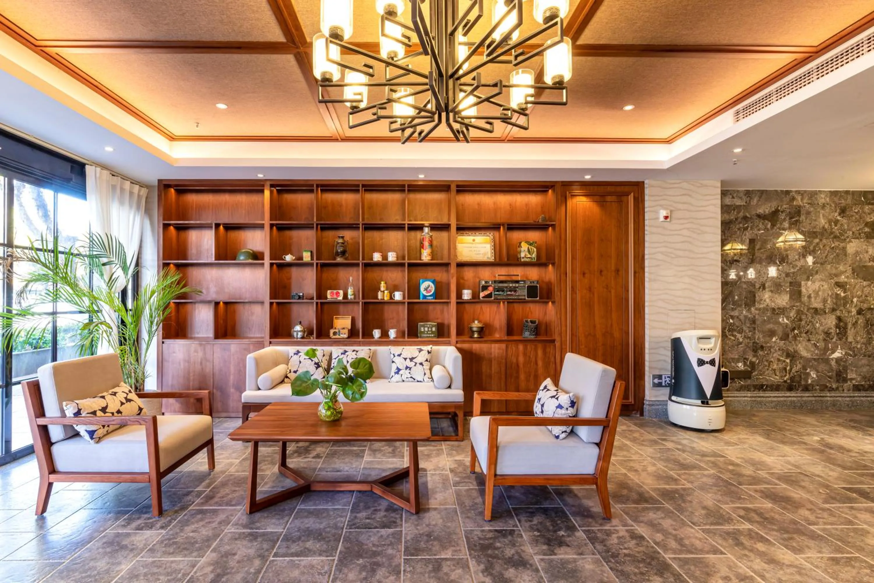 Seating area in Nostalgia S Hotel Kunming Old Street