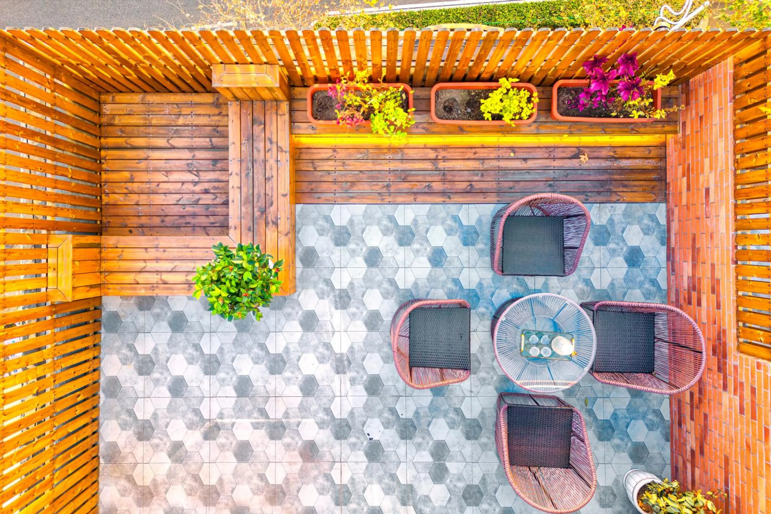 Spring in Nostalgia S Hotel Kunming Old Street