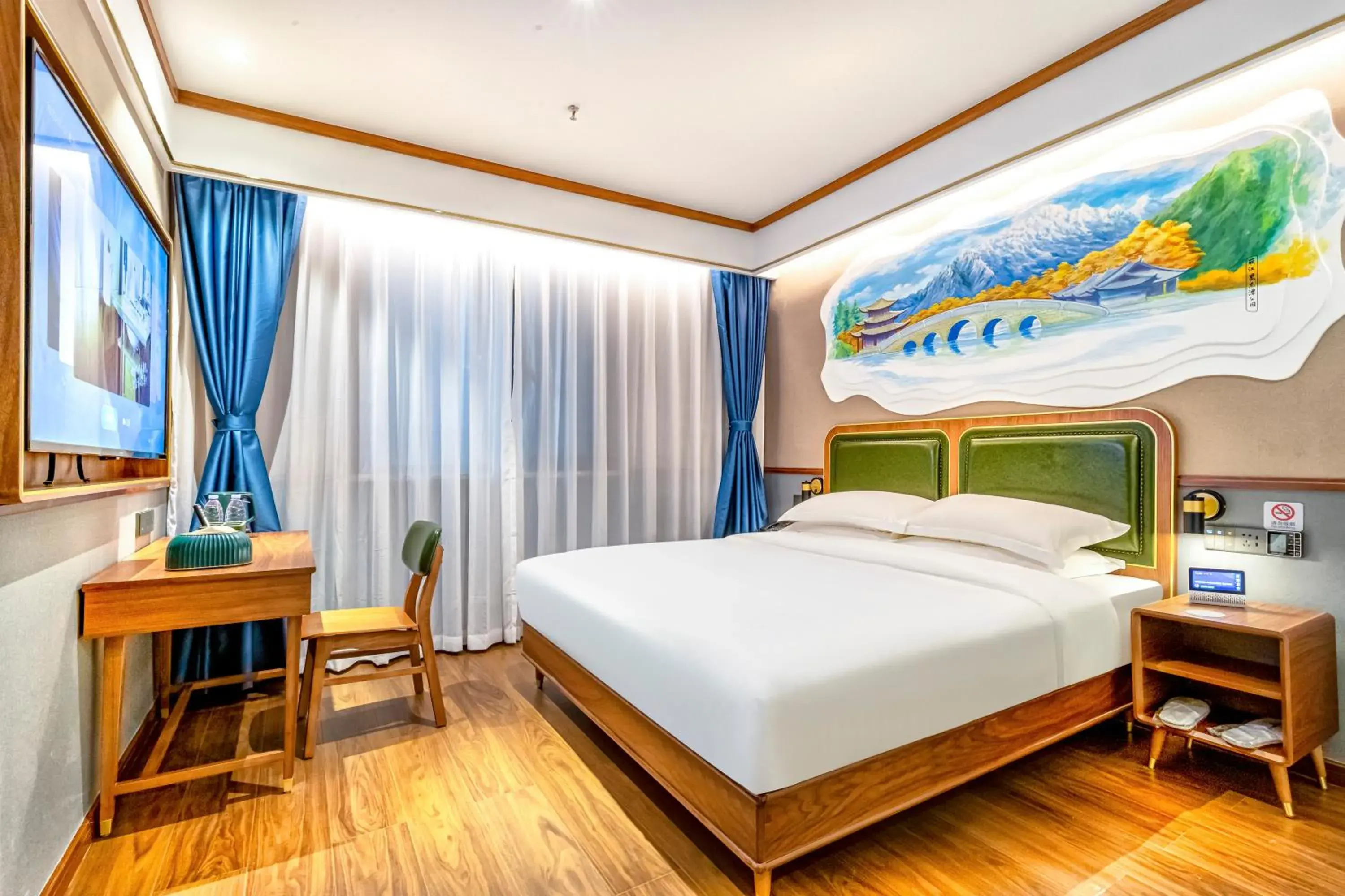 Deluxe Queen Room in Nostalgia S Hotel Kunming Old Street Deluxe Queen Room in Nostalgia S Hotel Kunming Old Street