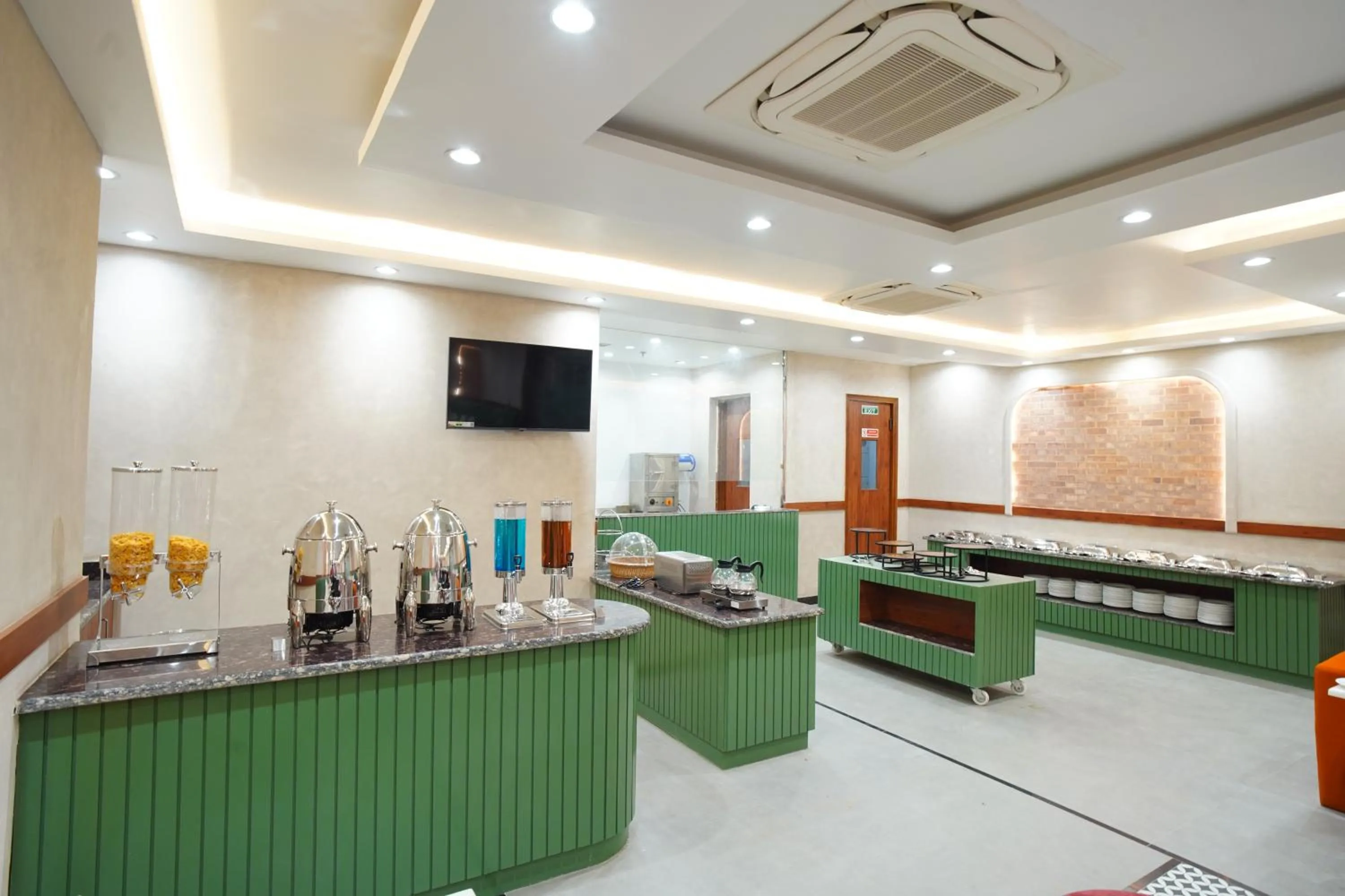 Restaurant/places to eat in IRA By Orchid Noida