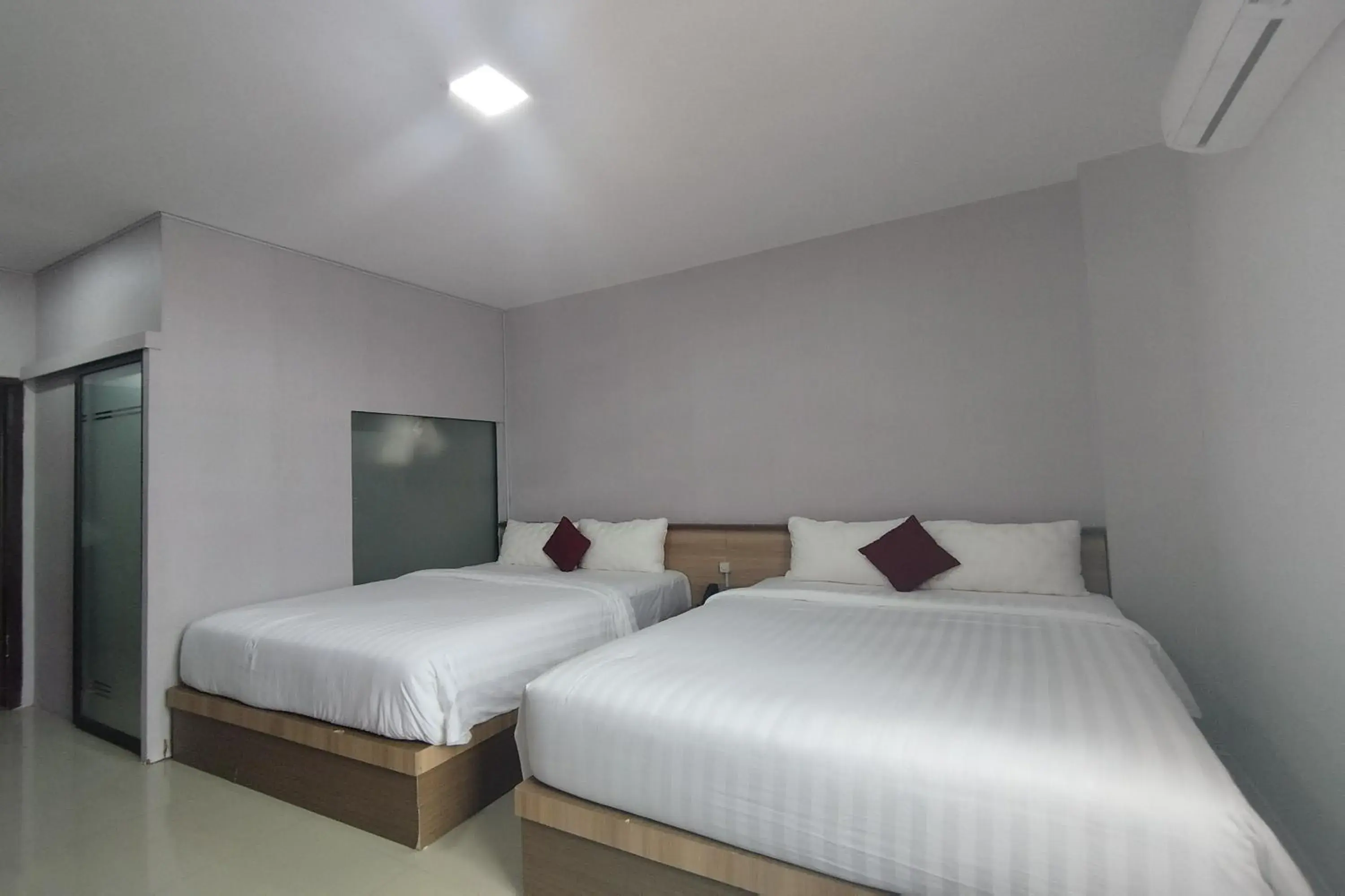 Superior Double or Twin Room in Great Cokro Edotel Lampung Superior Double or Twin Room in Great Cokro Edotel Lampung