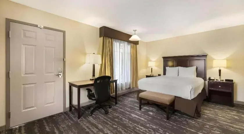 Bed in Best Western Frontier Motel Bed in Best Western Frontier Motel