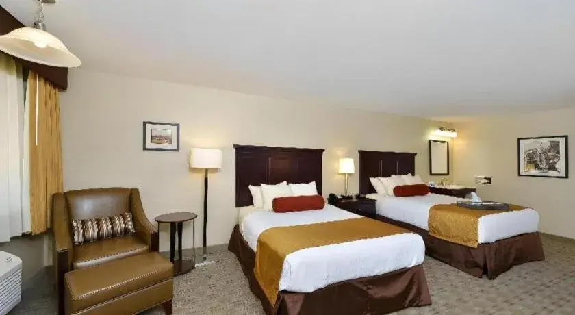 Bed in Best Western Frontier Motel Bed in Best Western Frontier Motel