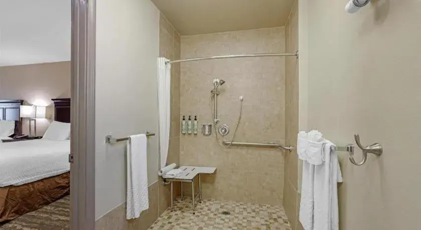 Bed in Best Western Frontier Motel Bed in Best Western Frontier Motel