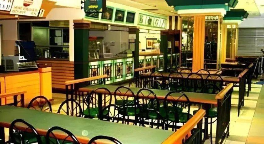 The CentrePoint Hotel The CentrePoint Hotel