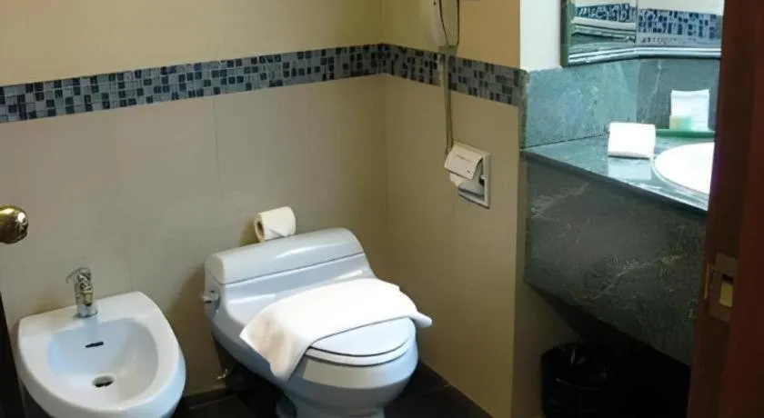 The CentrePoint Hotel