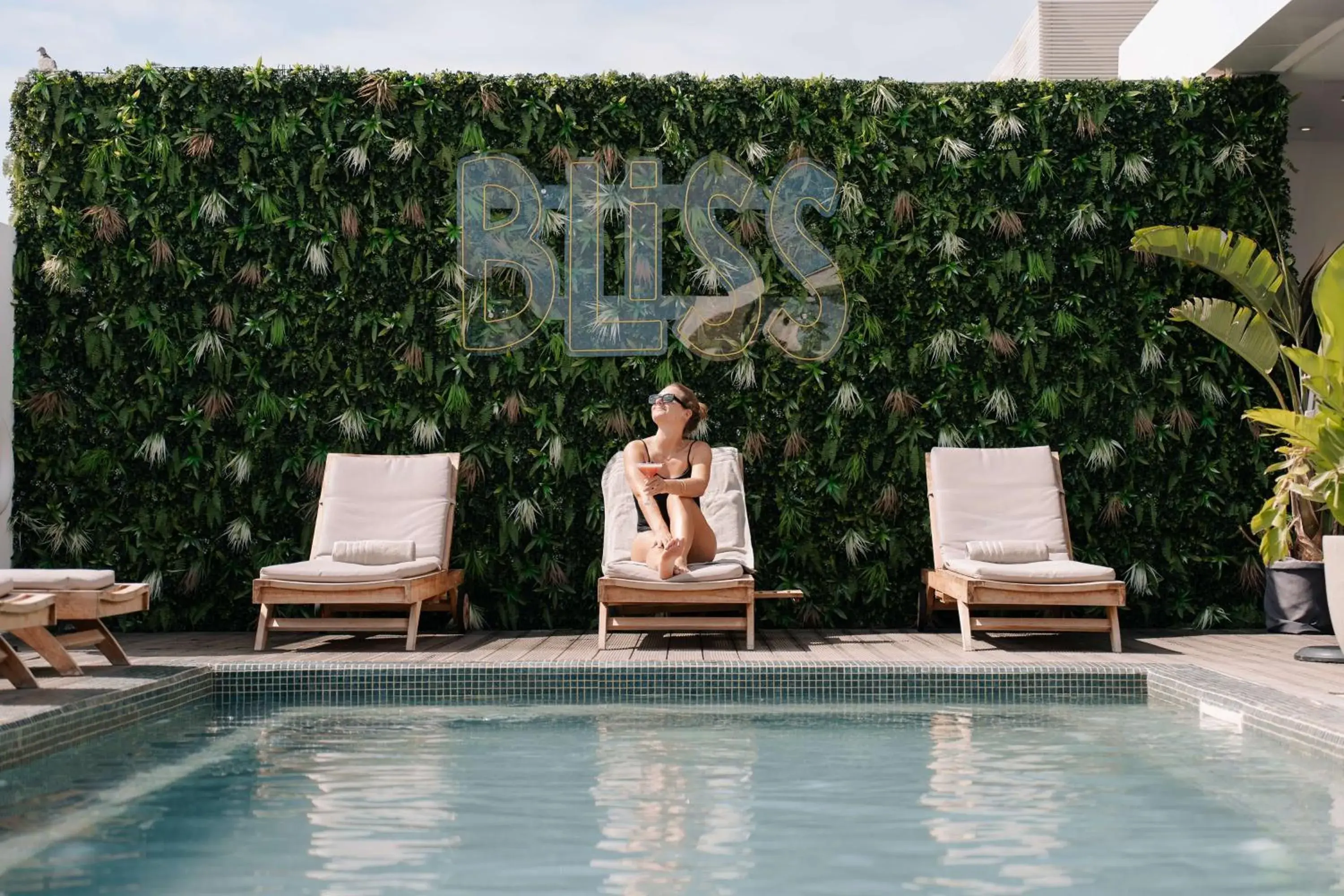 Pool view in Radisson Hotel Casablanca Gauthier La Citadelle Pool view in Radisson Hotel Casablanca Gauthier La Citadelle