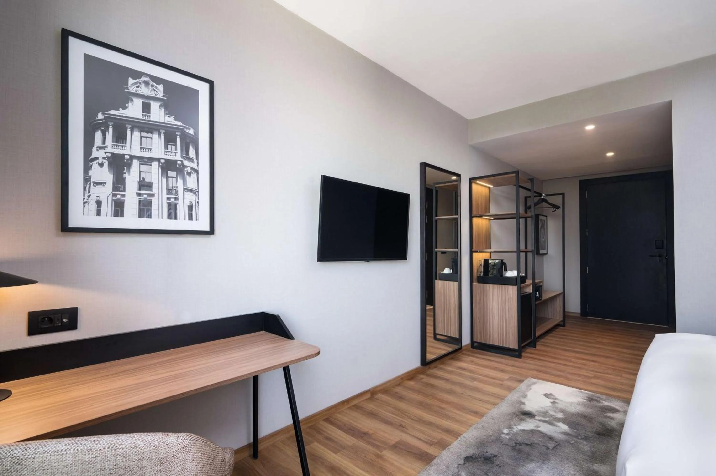 Bedroom, Bed in Radisson Hotel Casablanca Gauthier La Citadelle