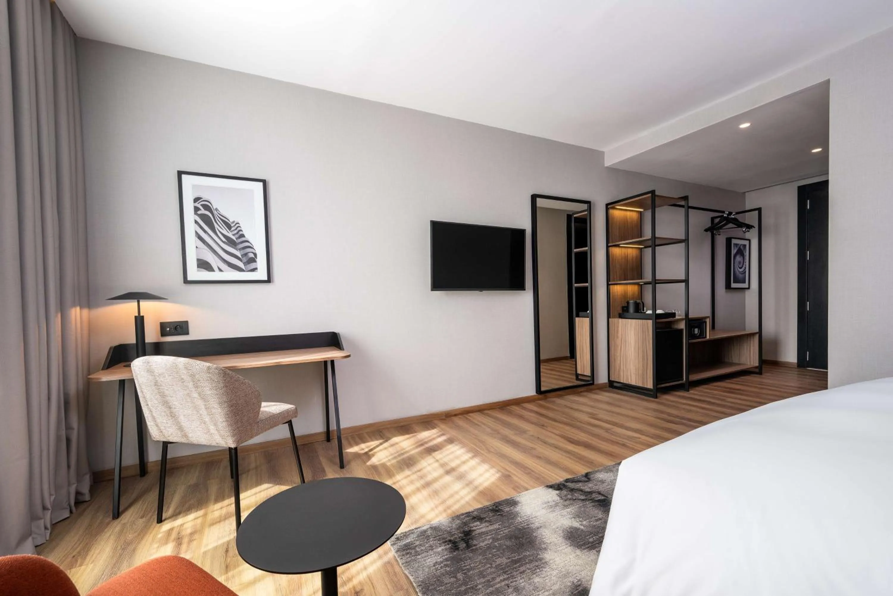 Bedroom, Bed in Radisson Hotel Casablanca Gauthier La Citadelle