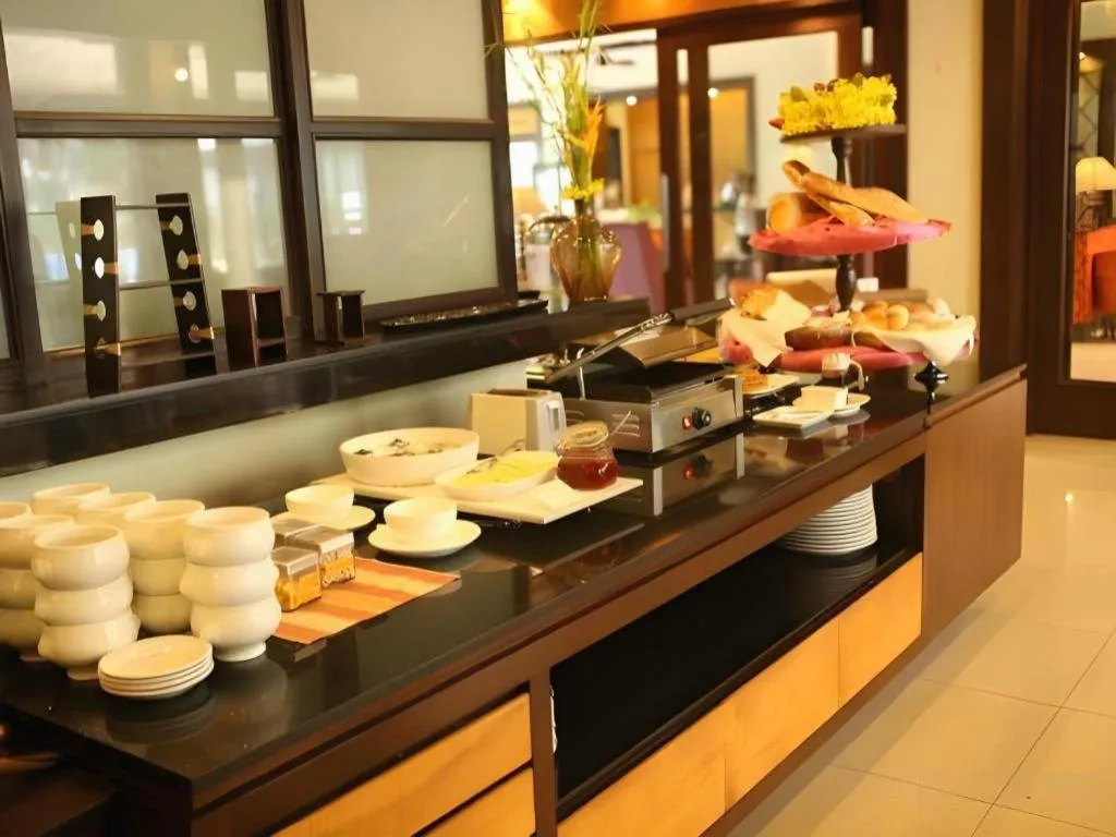 Pontefino Hotel and Residences