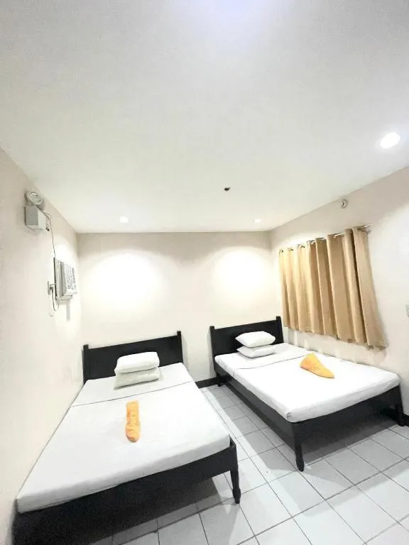 Bed in Boracay Travelodge Beach Resort