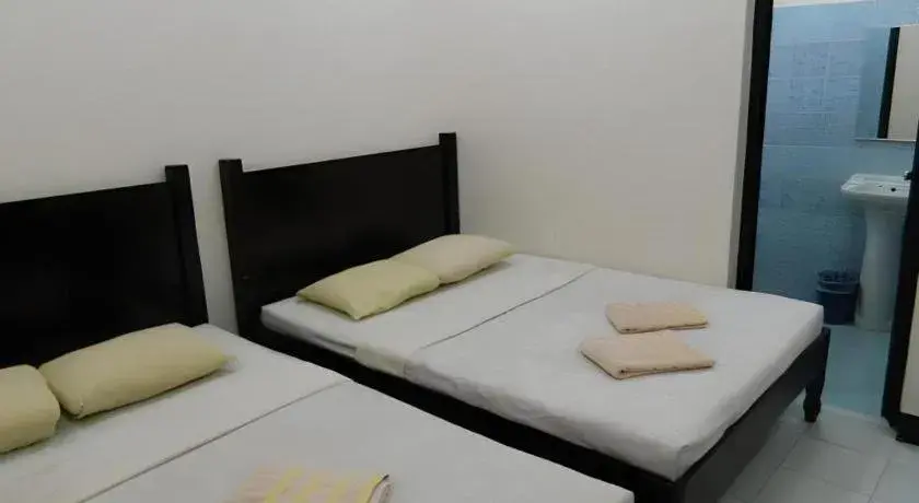 Bed in Boracay Travelodge Beach Resort Bed in Boracay Travelodge Beach Resort