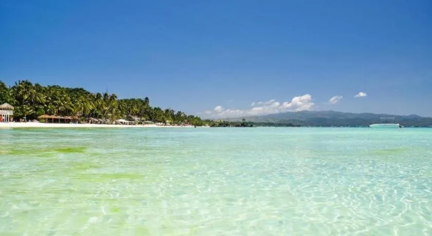 Boracay Travelodge Beach Resort