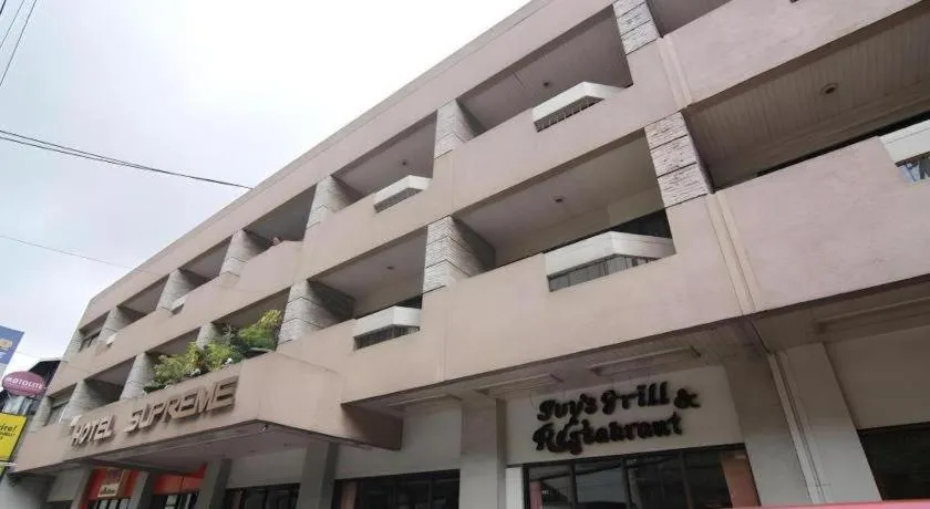 Hotel Supreme