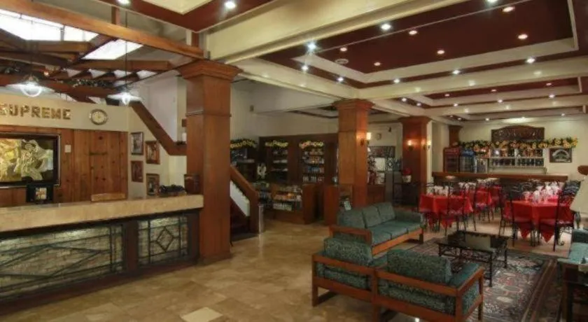 Hotel Supreme