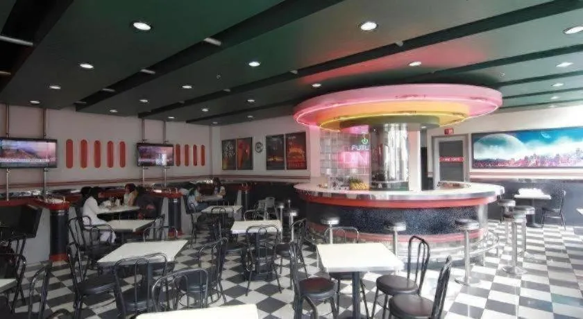 Hotel Supreme Convention Plaza