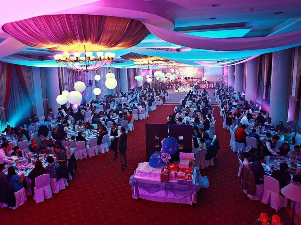 Hotel Supreme Convention Plaza