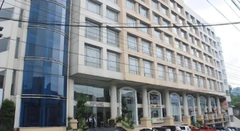 Hotel Supreme Convention Plaza