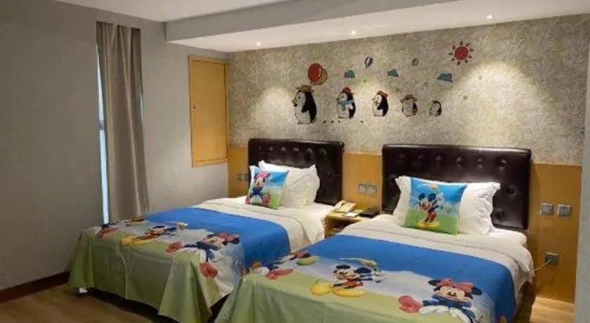 Bed in Xian Empress Hotel