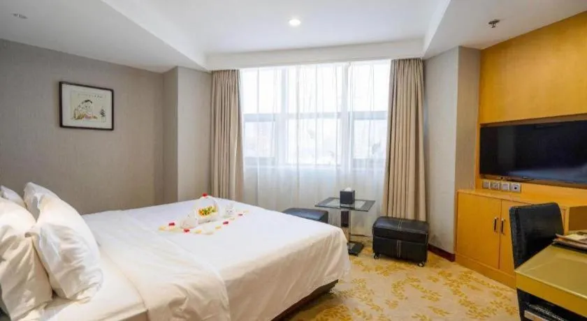 Bed in Xian Empress Hotel